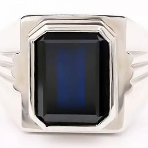 Men's 18K White Gold Ring With Inlaid 6.2 Carat Natural Sapphire