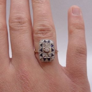 Antique C.1930’s Diamond and Sapphire Ring 750 (18ct) Yellow Gold