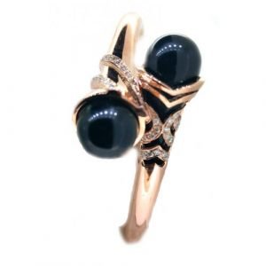 Black Onyx 19 Carats Rose Gold Bangle from Madaame