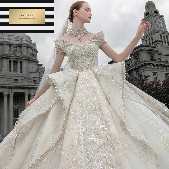 Gorgeous-Dubai-Arabic-Luxury-Bridal-Gown1a Gorgeous Dubai Arabic Luxury Bridal Gown